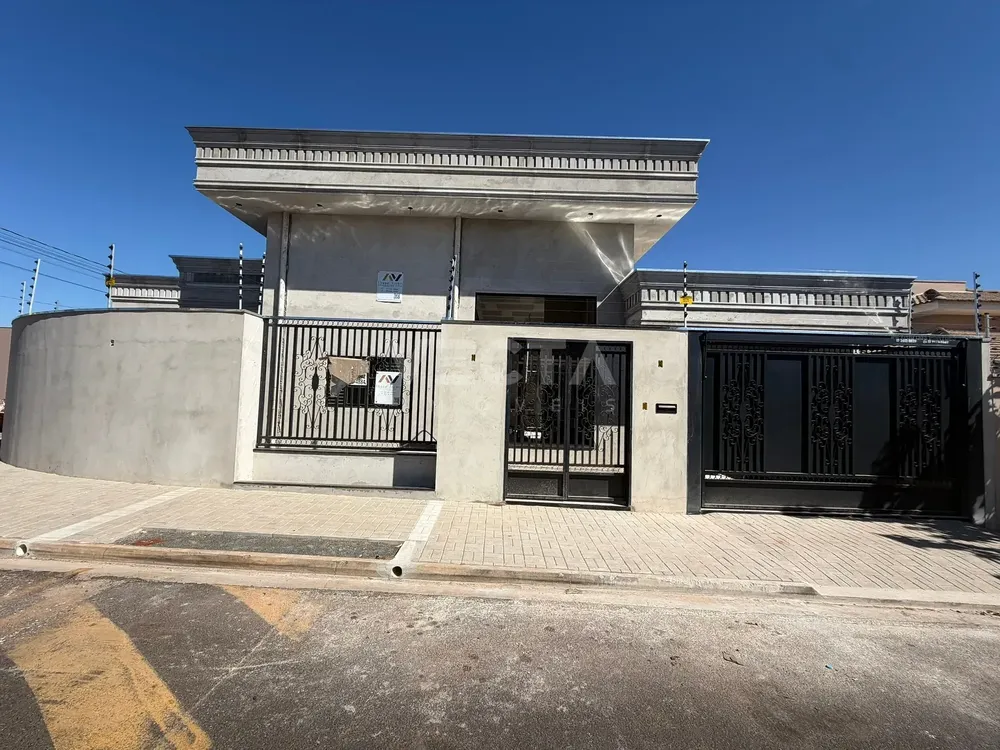 Casa, 3 quartos, 135 m² - Foto 1