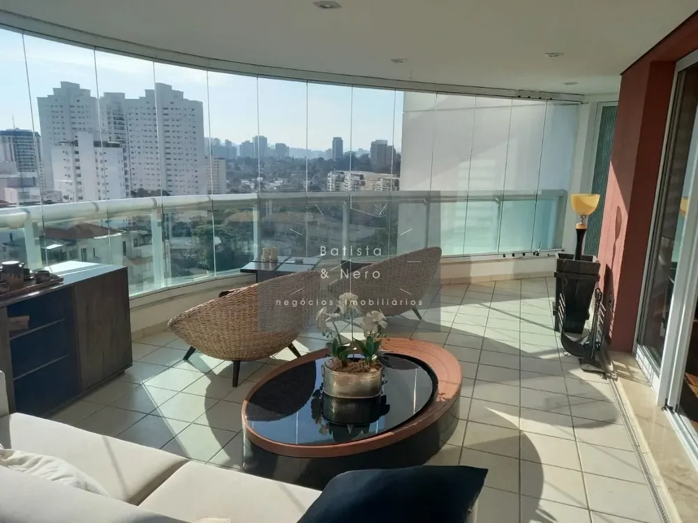 Apartamento, 3 quartos, 246 m² - Foto 1