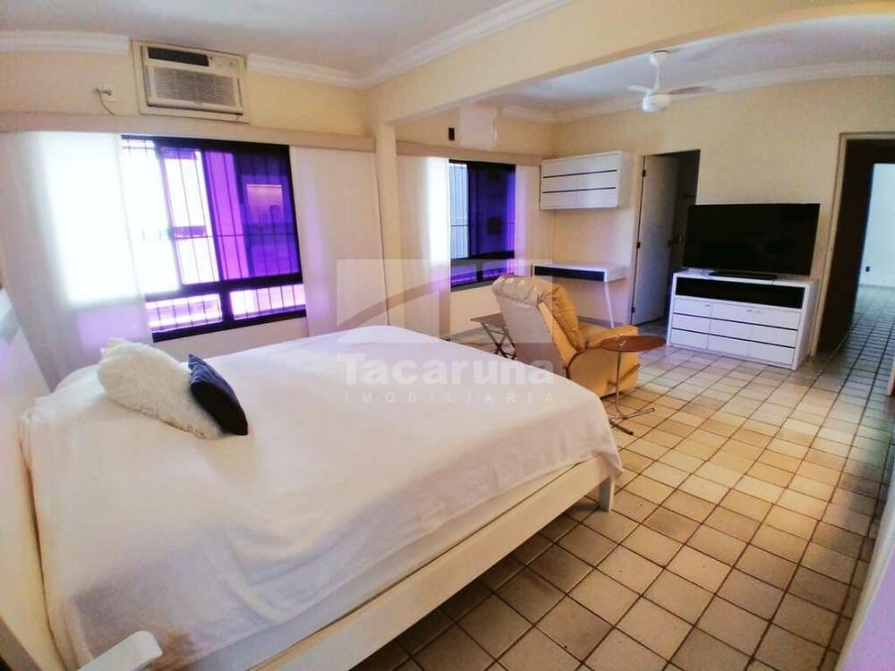 Apartamento à venda com 2 quartos, 245m² - Foto 2