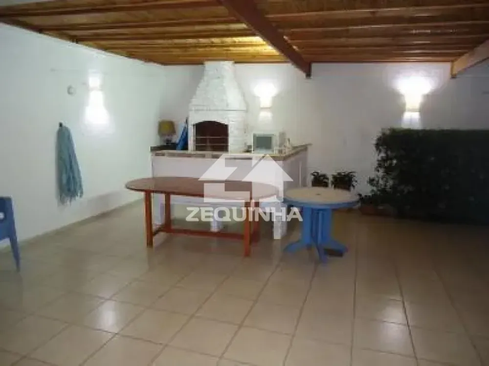 Casa, 3 quartos, 306 m² - Foto 3