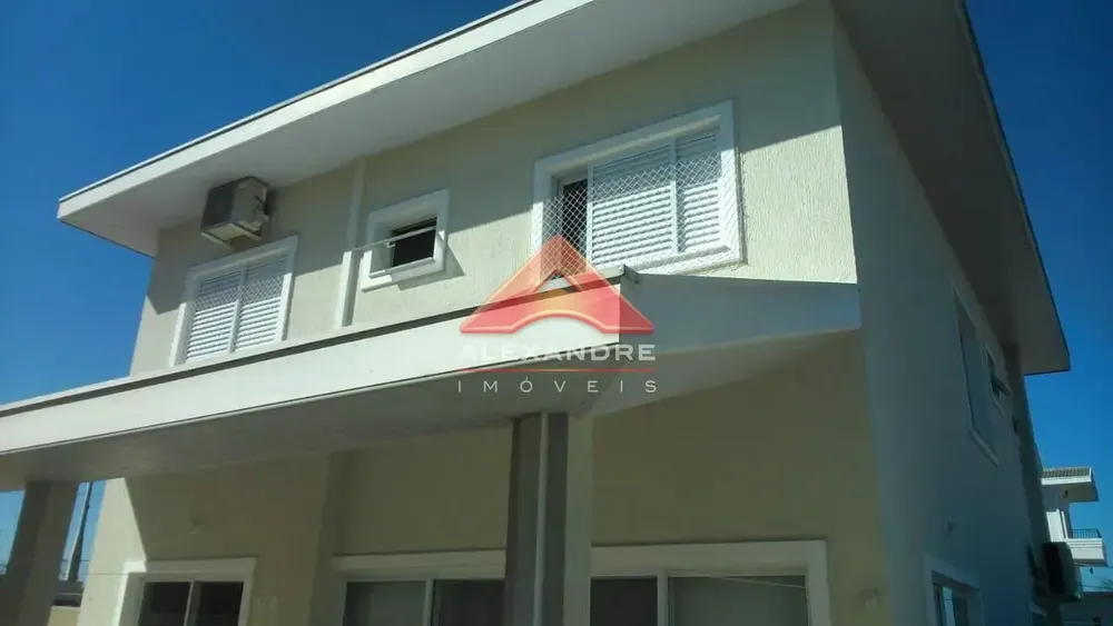 Casa, 3 quartos, 193 m² - Foto 2