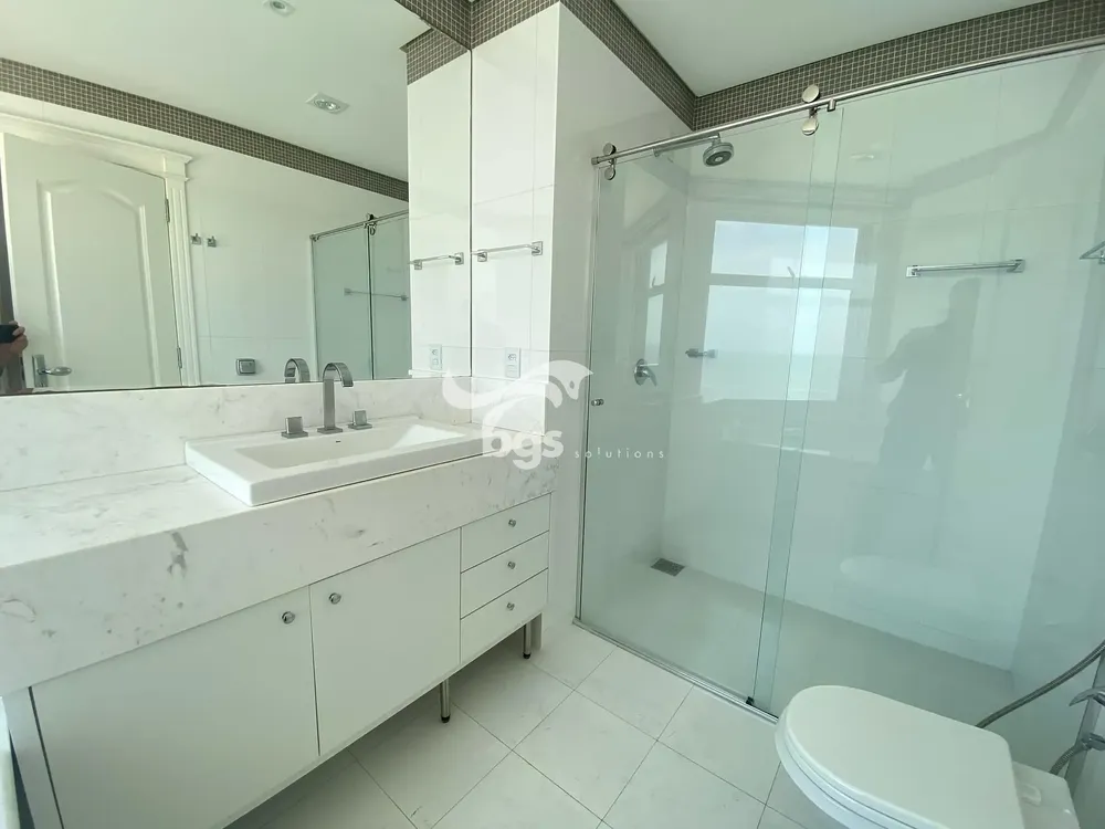 Apartamento, 3 quartos, 184 m² - Foto 1