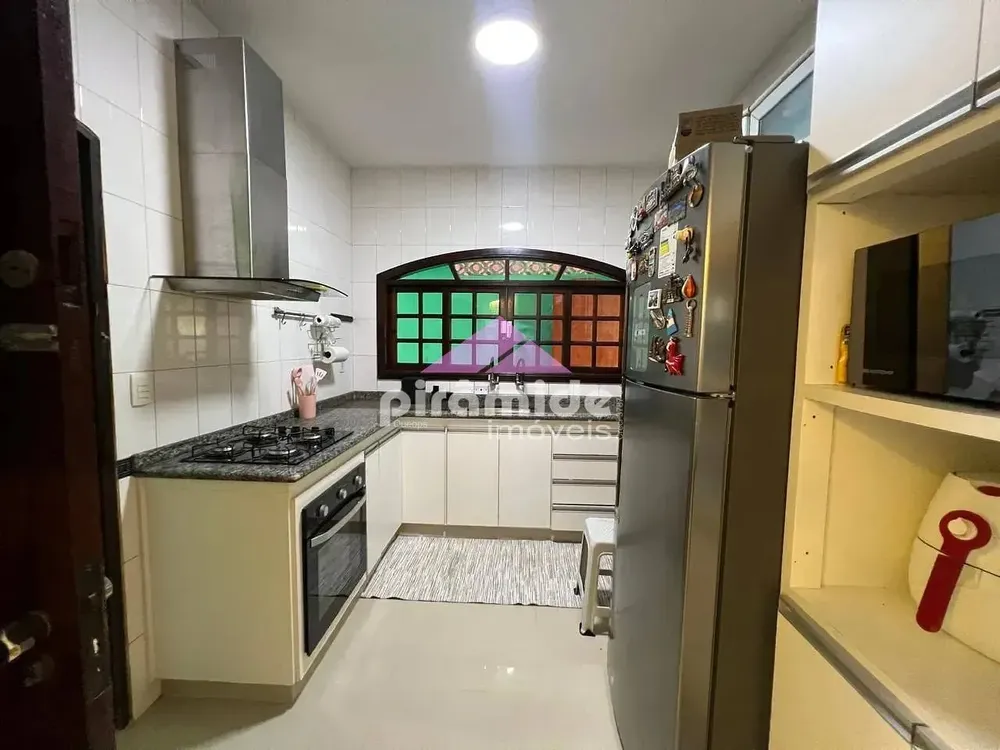 Casa, 3 quartos, 179 m² - Foto 5