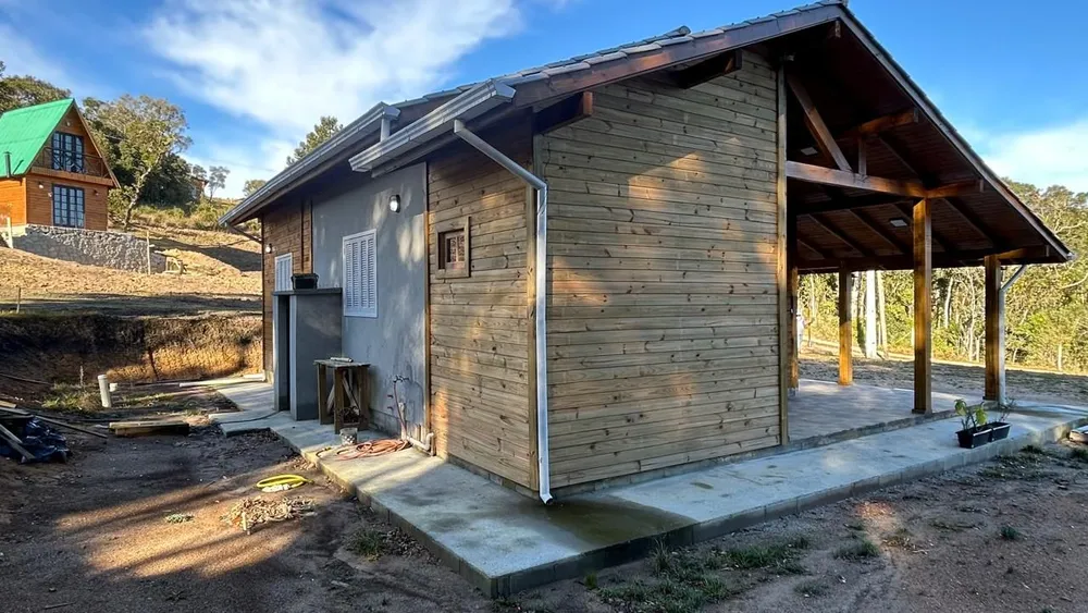 Chácara, 2 quartos, 2100 m² - Foto 1