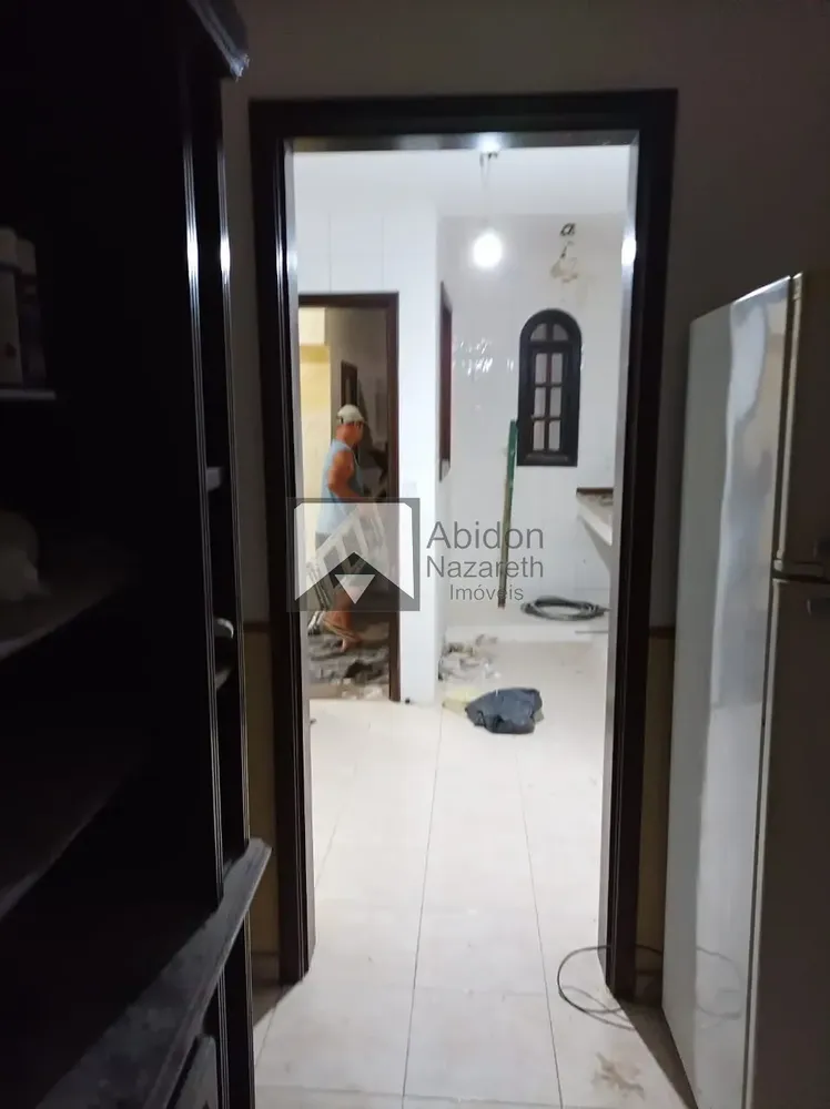 Casa, 4 quartos, 240 m² - Foto 9