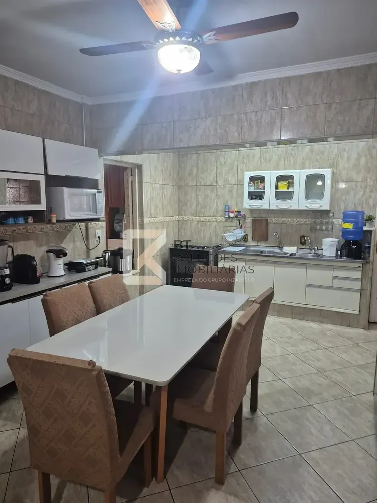 Casa, 4 quartos, 198 m² - Foto 8