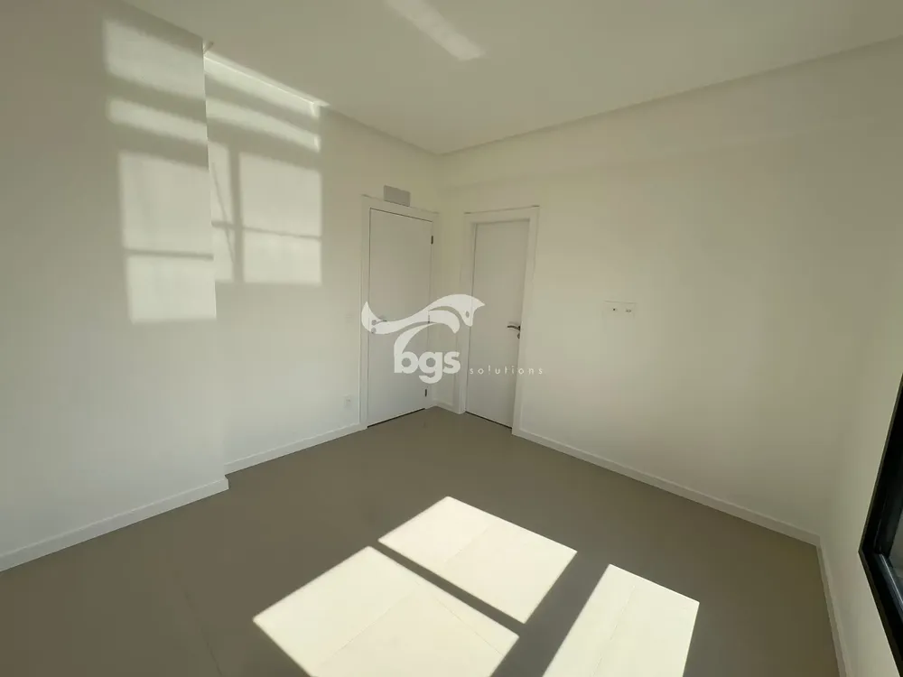 Apartamento, 3 quartos, 130 m² - Foto 2