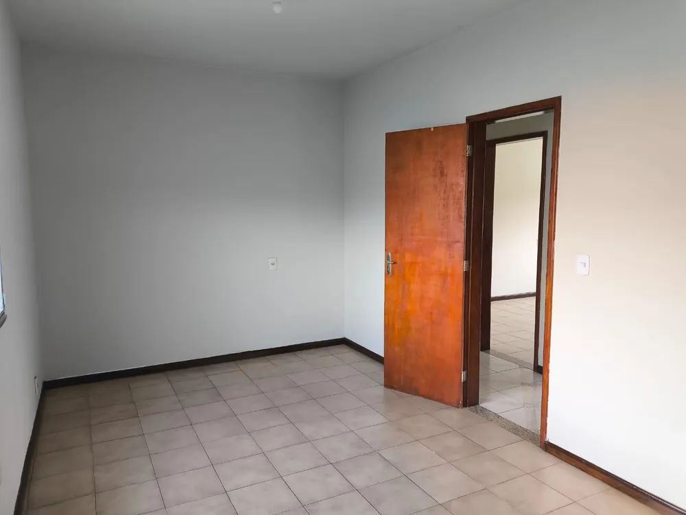 Casa, 4 quartos, 233 m² - Foto 1