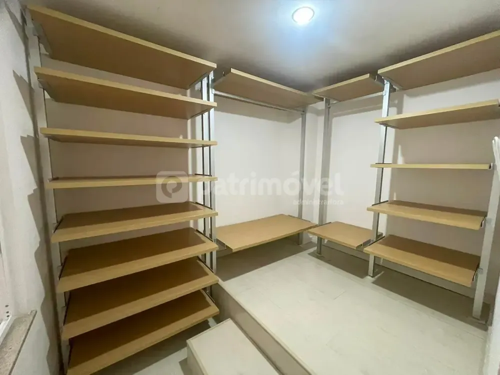 Casa, 4 quartos, 250 m² - Foto 22