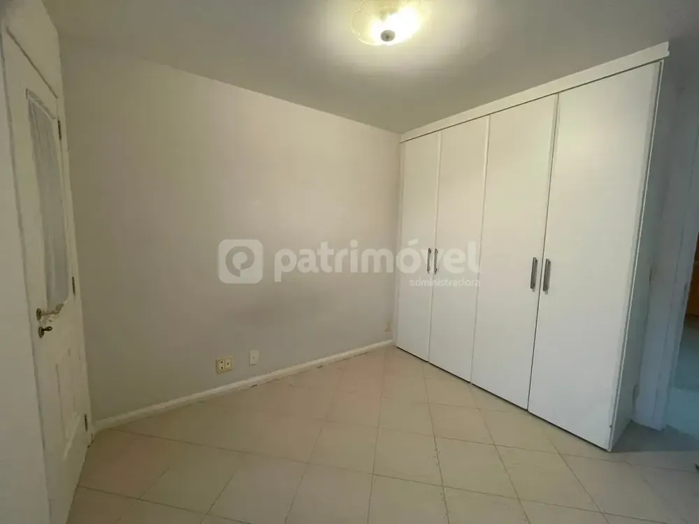 Casa, 4 quartos, 250 m² - Foto 33