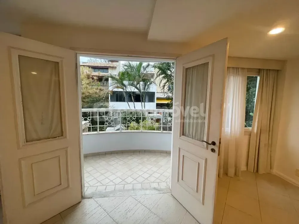 Casa, 4 quartos, 250 m² - Foto 18