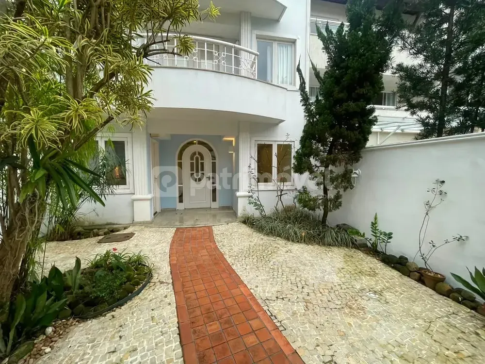 Casa, 4 quartos, 250 m² - Foto 2