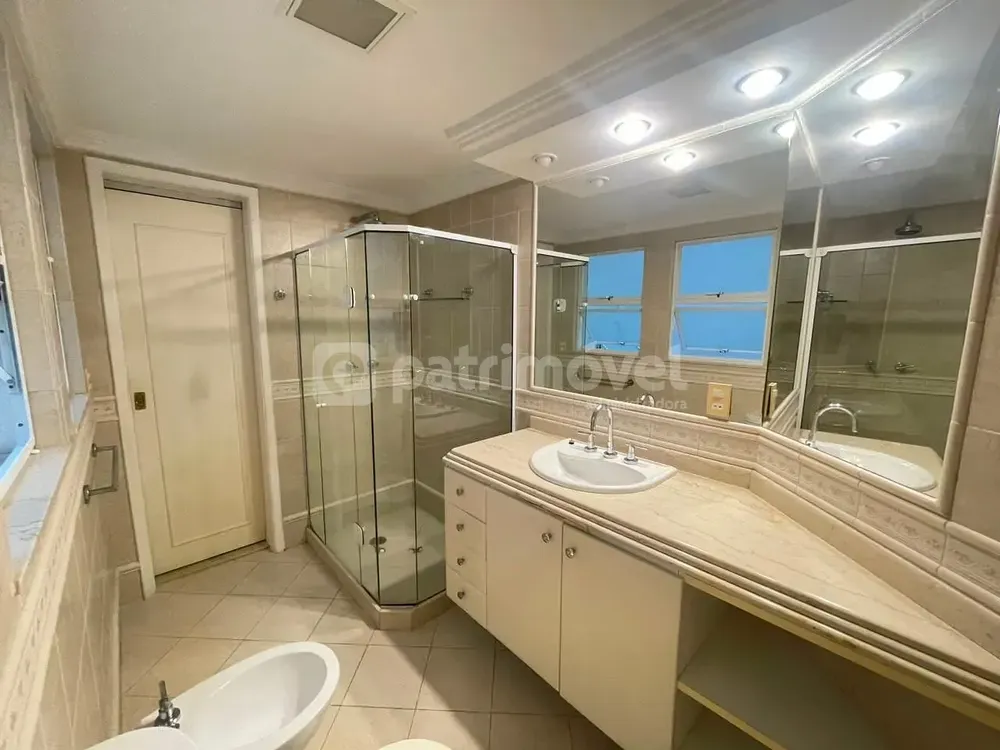 Casa, 4 quartos, 250 m² - Foto 19