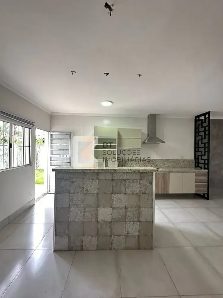 Casa, 2 quartos, 204 m² - Foto 2