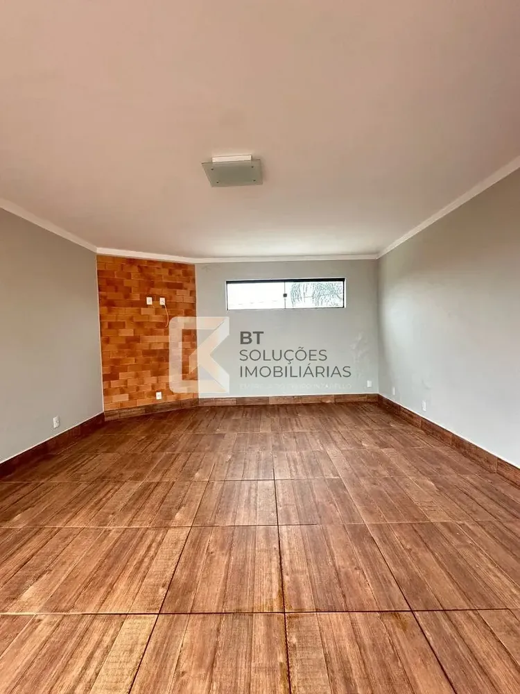 Casa, 2 quartos, 204 m² - Foto 4