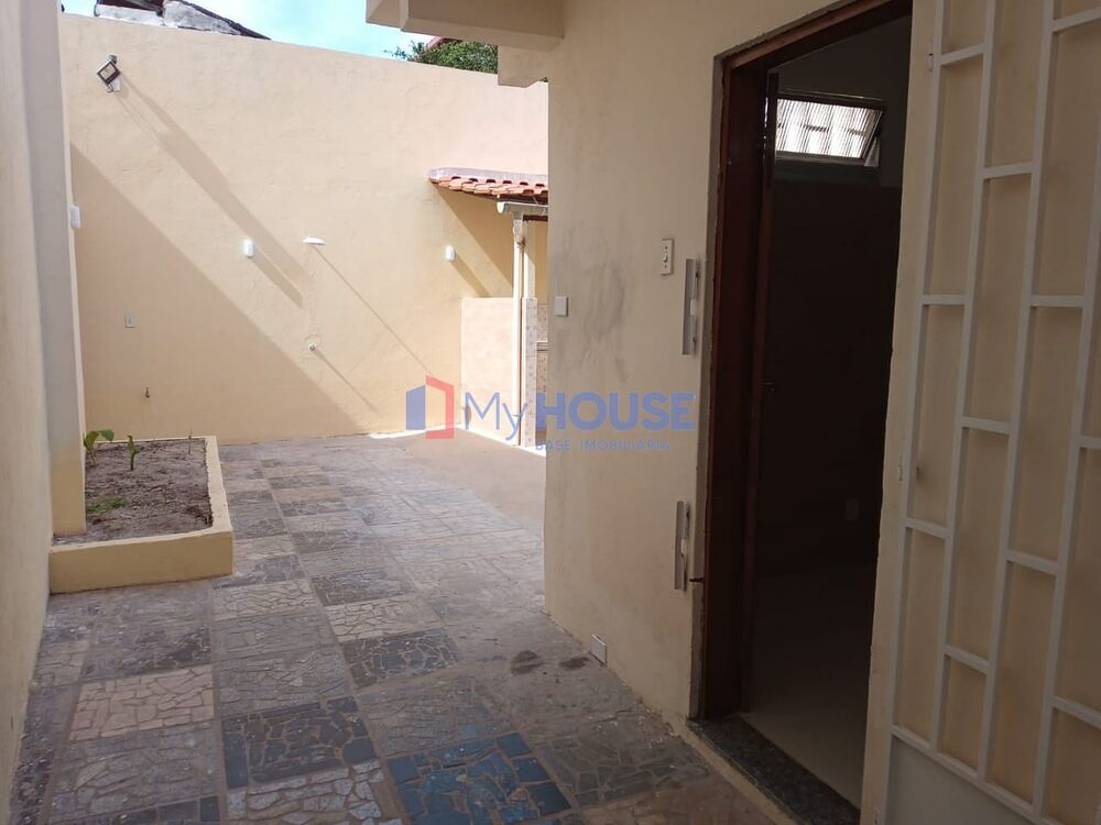 Casa à venda com 2 quartos, 164m² - Foto 11