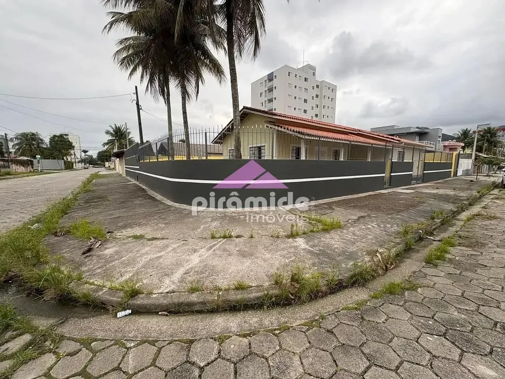 Casa, 4 quartos, 300 m² - Foto 2