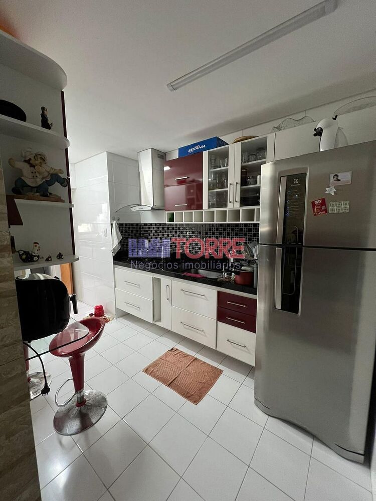 Apartamento à venda com 3 quartos, 100m² - Foto 4