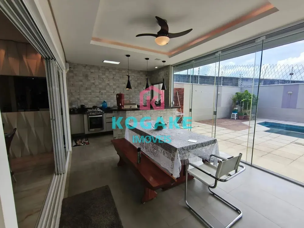 Sobrado, 3 quartos, 400 m² - Foto 1