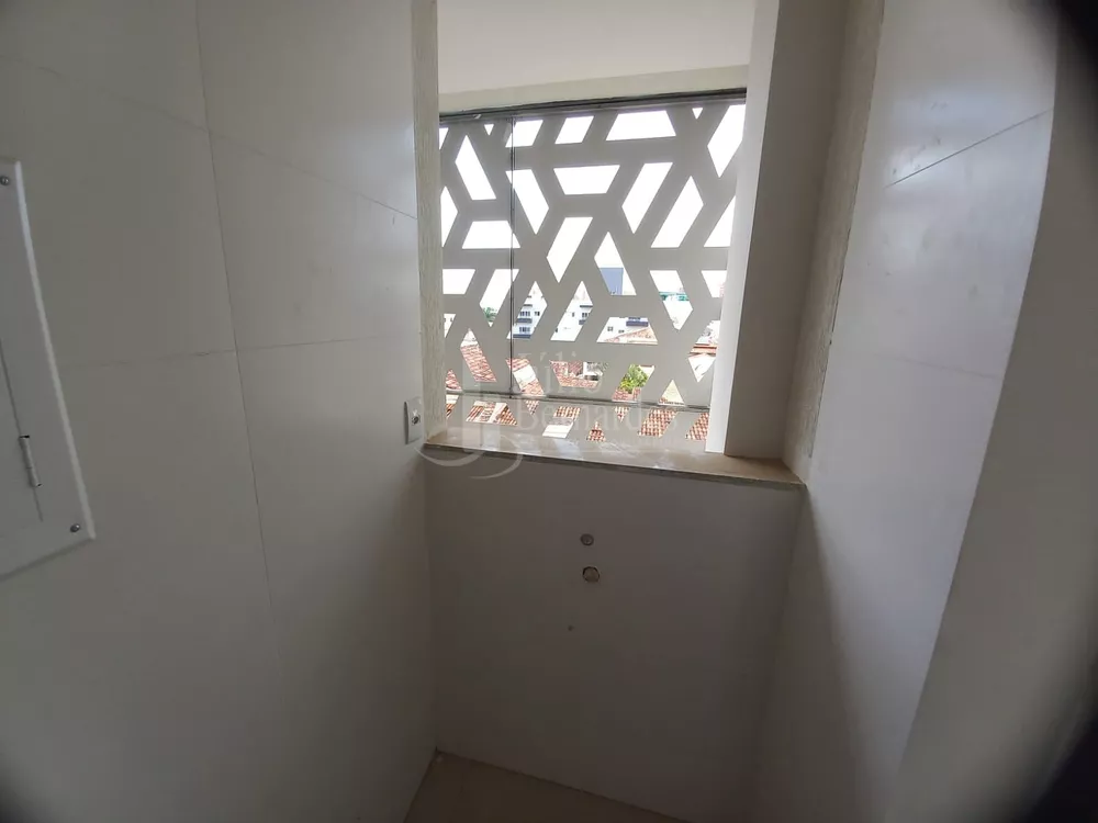 Apartamento à venda com 3 quartos, 90m² - Foto 3