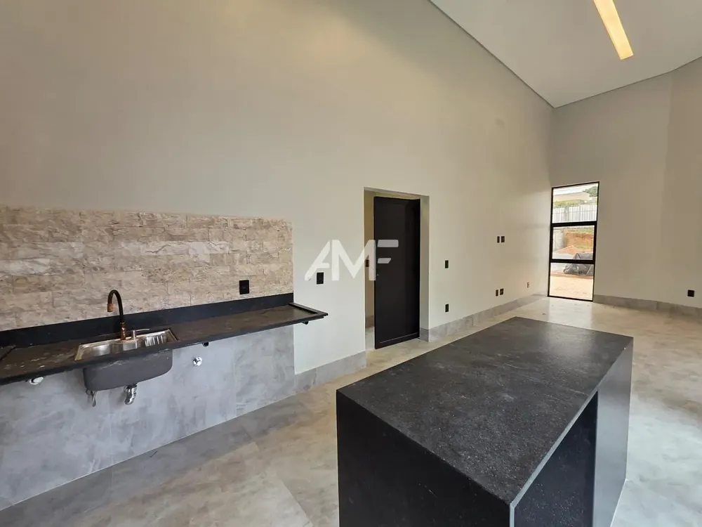 Casa, 4 quartos, 260 m² - Foto 1