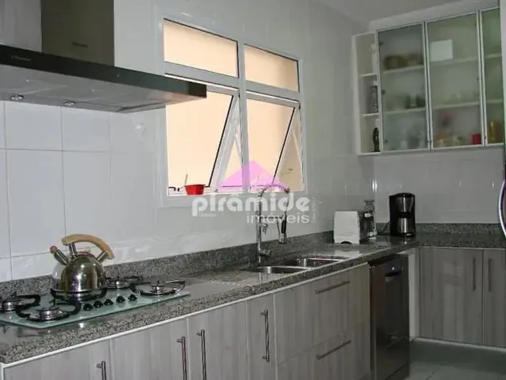 Apartamento, 3 quartos, 176 m² - Foto 3