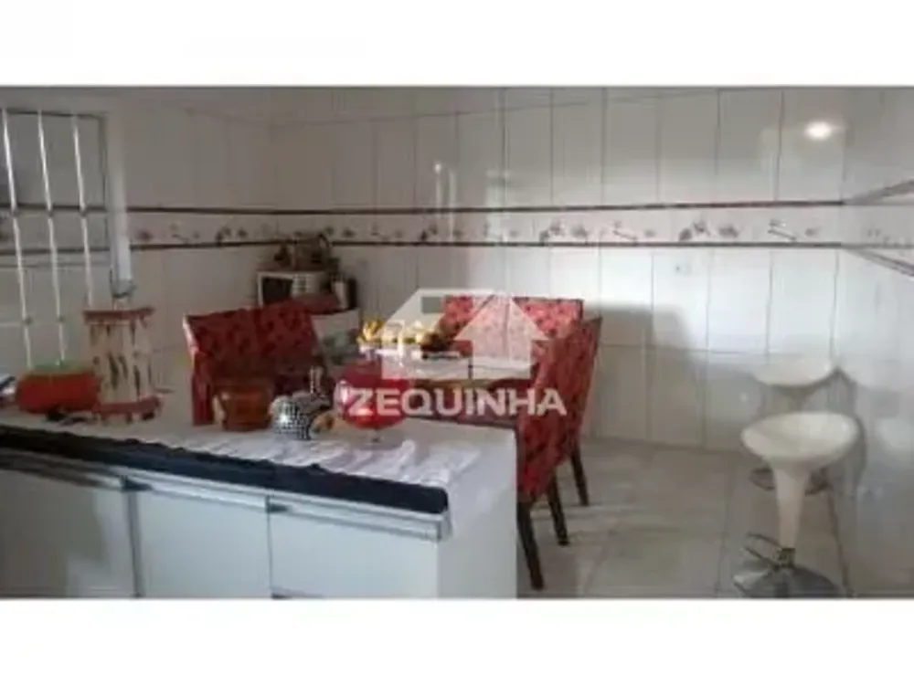 Casa, 3 quartos, 224 m² - Foto 1