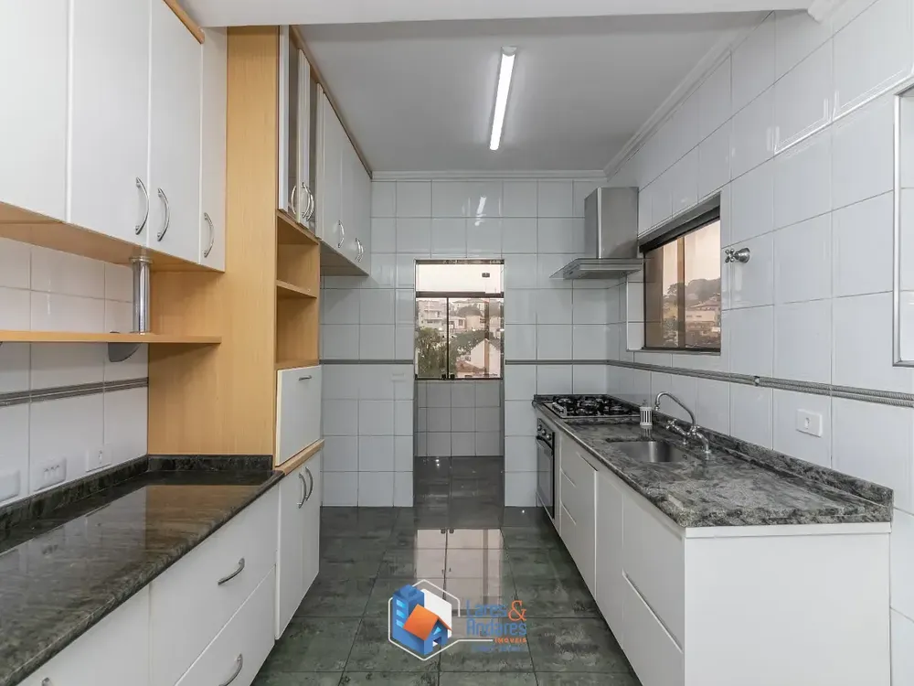 Casa, 4 quartos, 217 m² - Foto 1