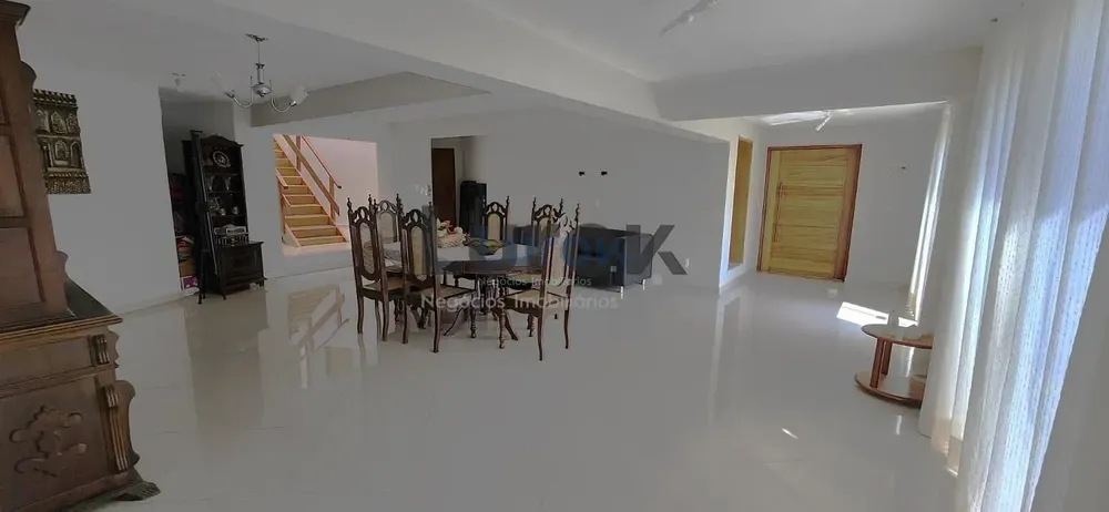 Casa, 3 quartos, 242 m² - Foto 3