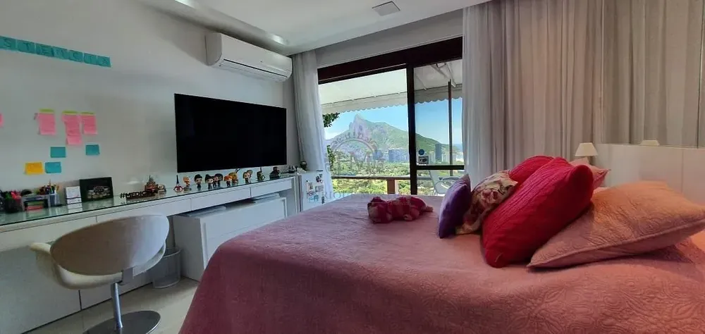 Casa, 5 quartos, 1723 m² - Foto 1