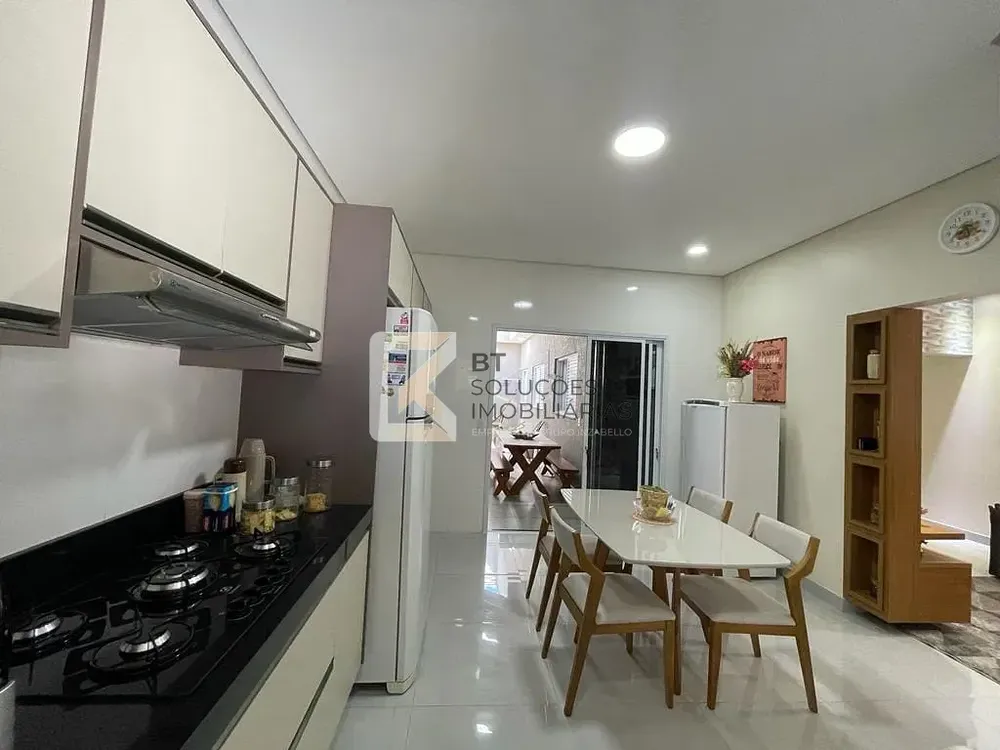 Casa, 3 quartos, 138 m² - Foto 2