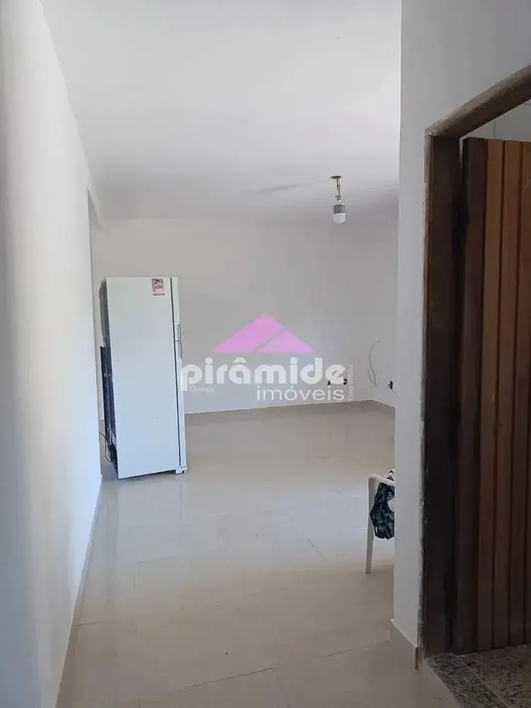Casa, 3 quartos, 193 m² - Foto 1