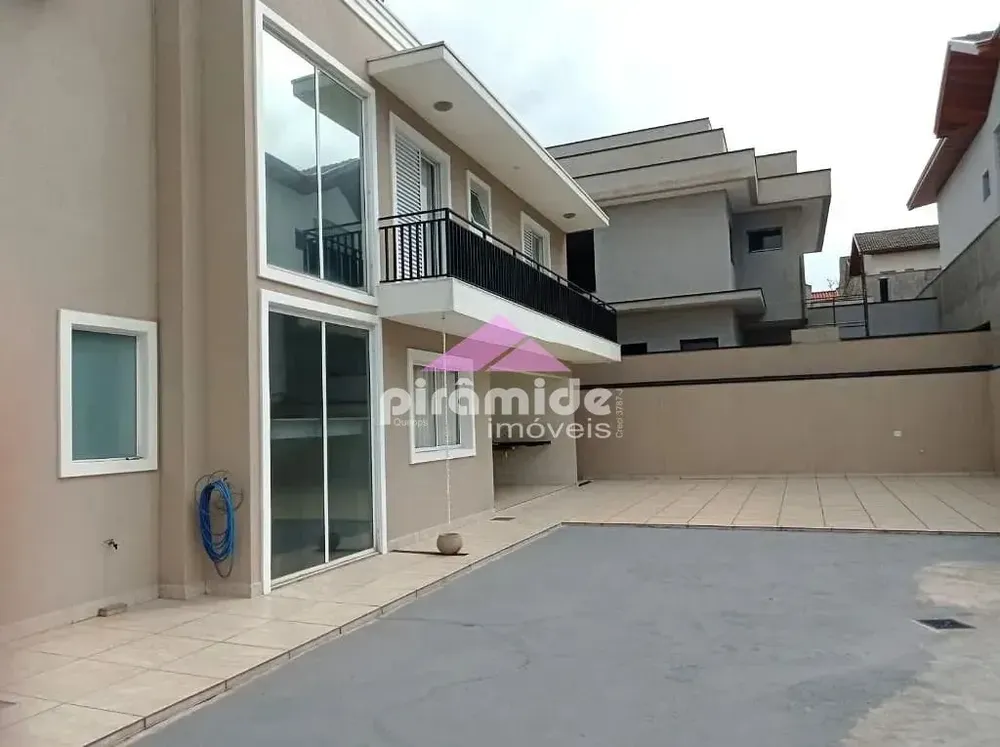 Casa, 4 quartos, 270 m² - Foto 1