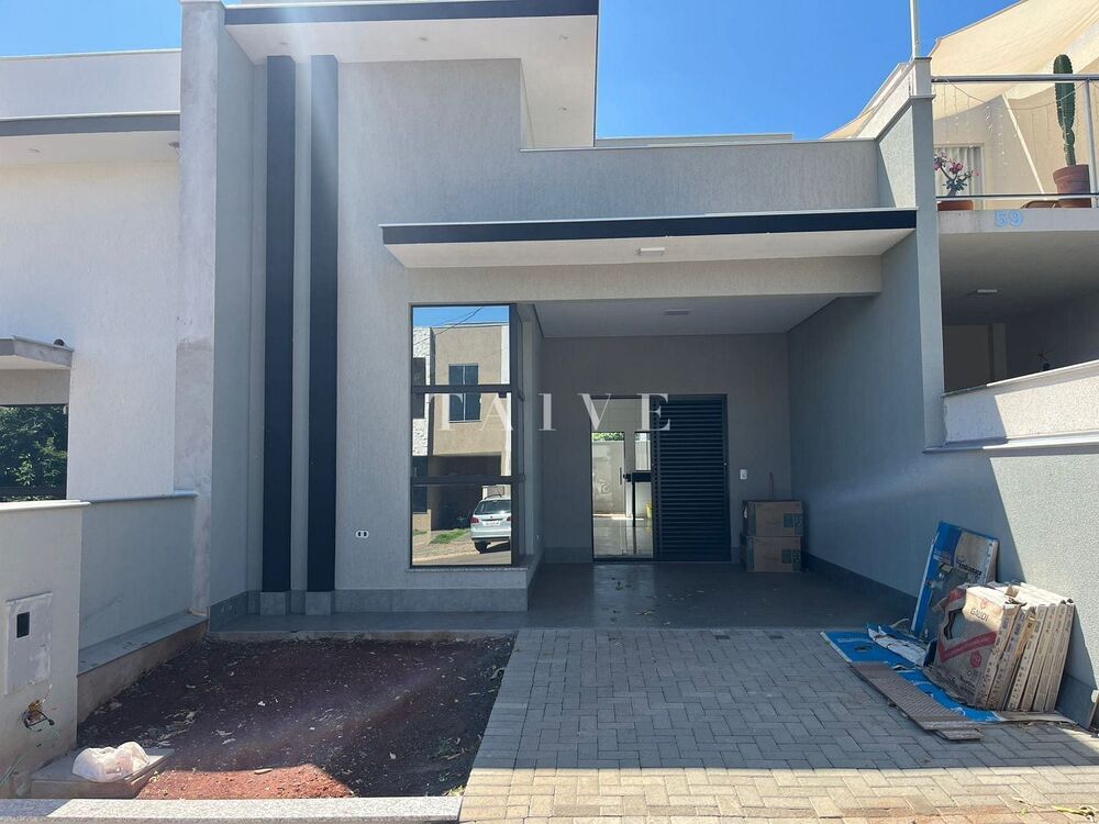 Casa à venda com 3 quartos, 85m² - Foto 1