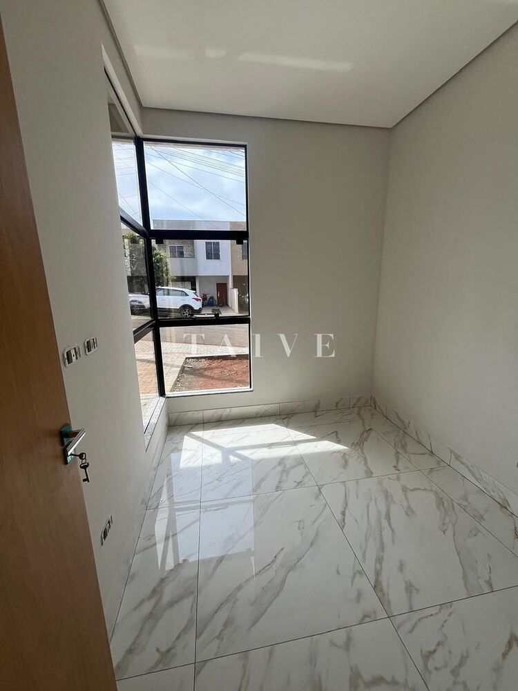 Casa à venda com 3 quartos, 85m² - Foto 7