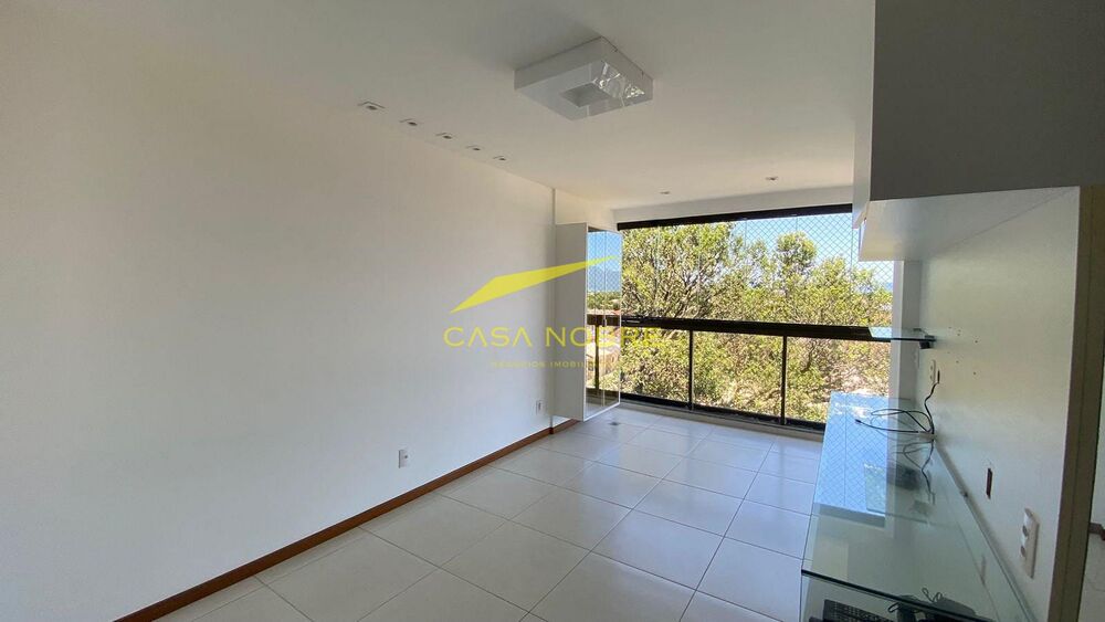 Apartamento à venda com 2 quartos, 70m² - Foto 1