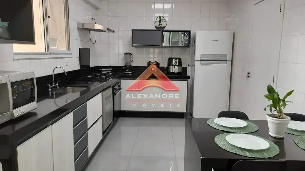 Apartamento, 3 quartos, 142 m² - Foto 3