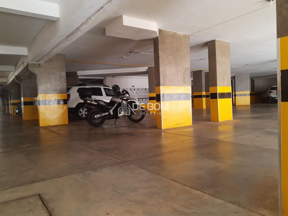 Apartamento à venda com 3 quartos, 10m² - Foto 1