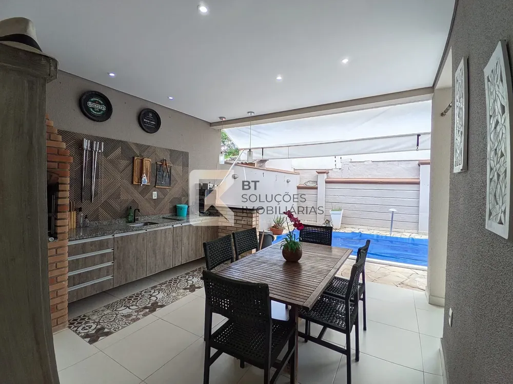 Casa, 3 quartos, 262 m² - Foto 2