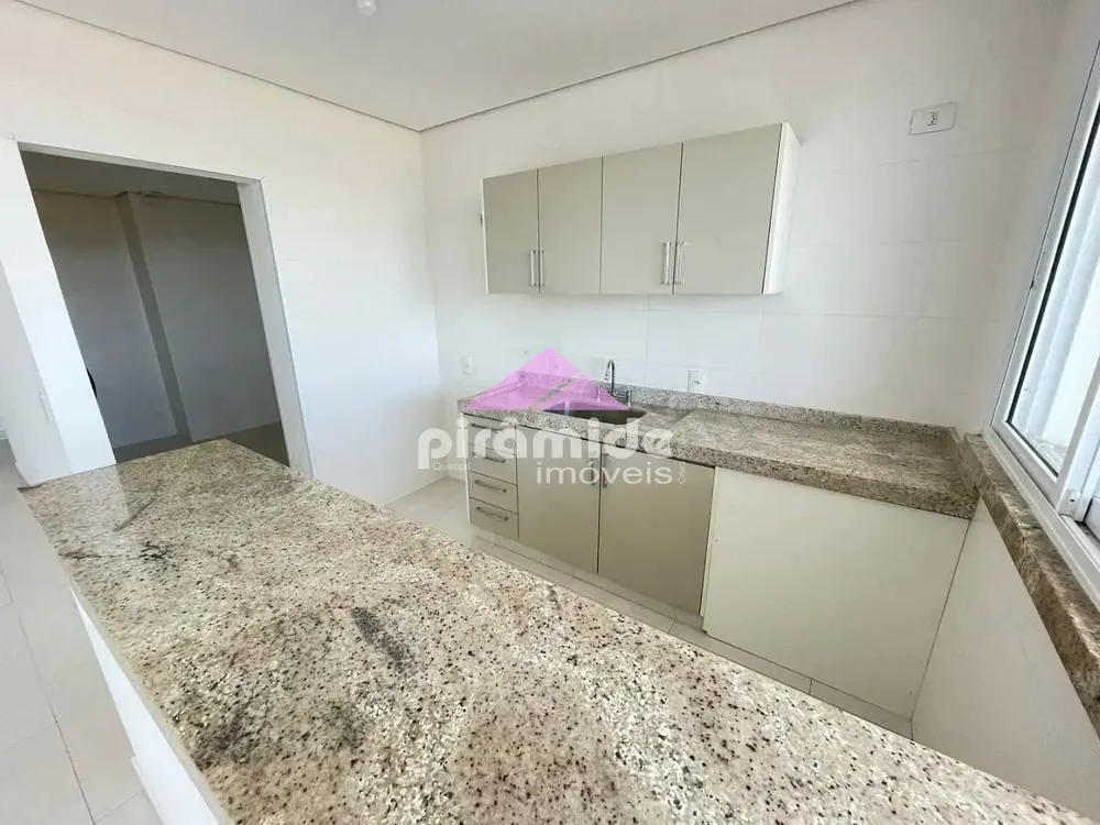 Apartamento, 3 quartos, 130 m² - Foto 1