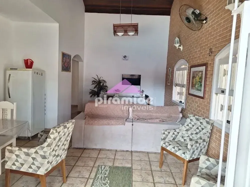 Casa, 4 quartos, 242 m² - Foto 8