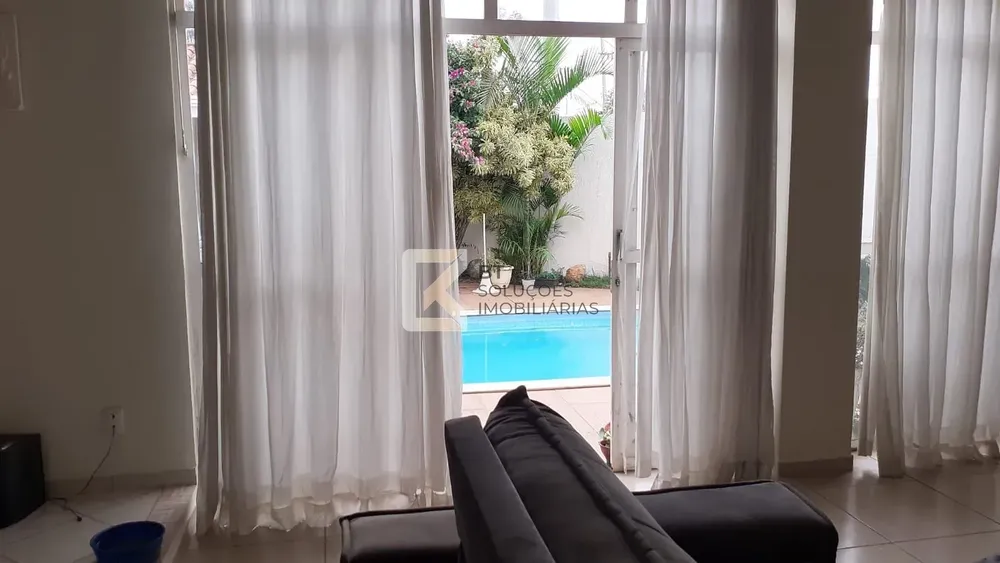 Casa, 3 quartos, 256 m² - Foto 2