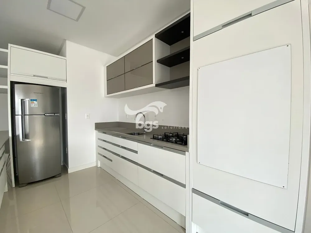 Apartamento, 3 quartos, 134 m² - Foto 2