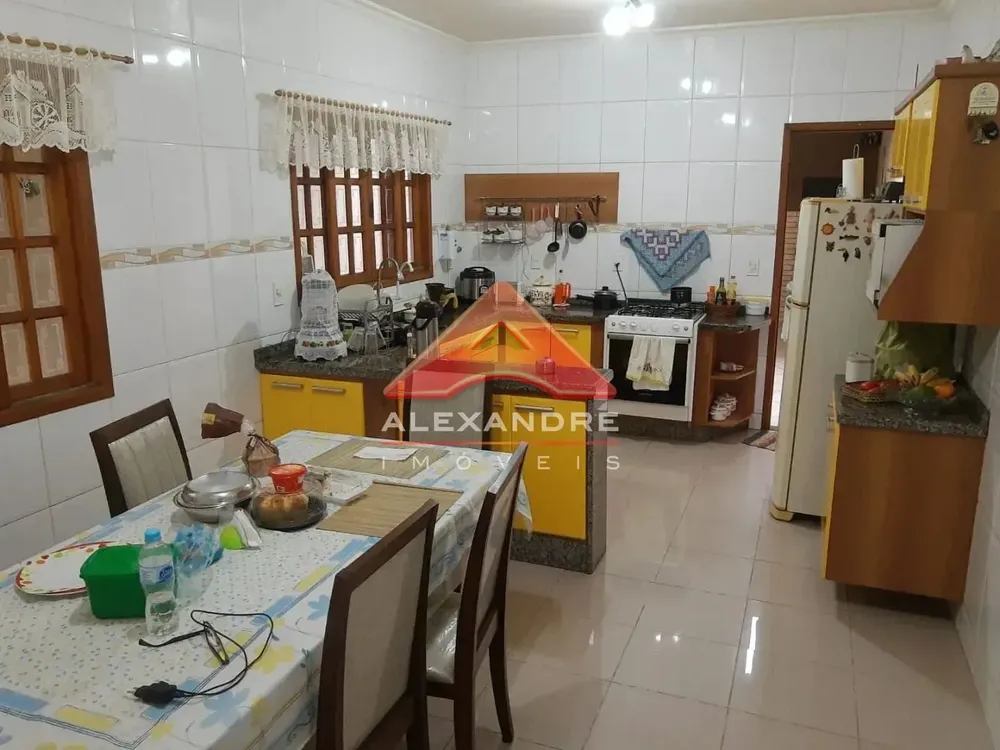 Casa, 3 quartos, 132 m² - Foto 3