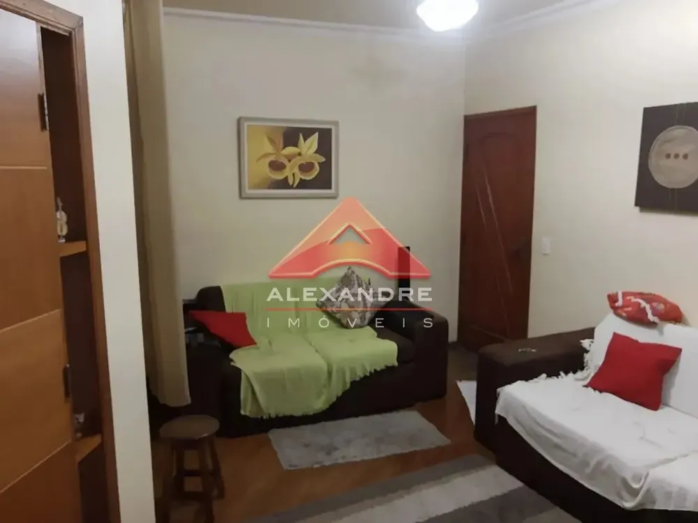 Casa, 3 quartos, 132 m² - Foto 2