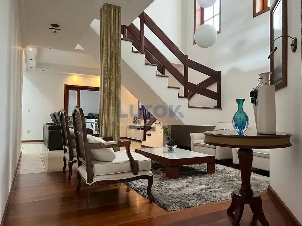 Casa, 4 quartos, 280 m² - Foto 4
