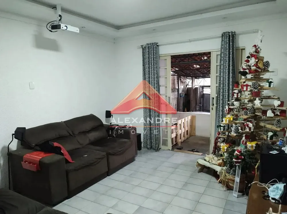 Casa, 3 quartos, 240 m² - Foto 4