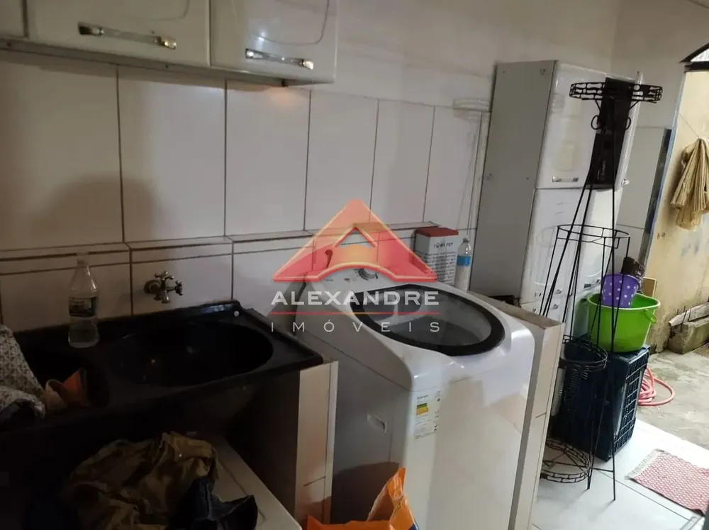 Casa, 3 quartos, 240 m² - Foto 3
