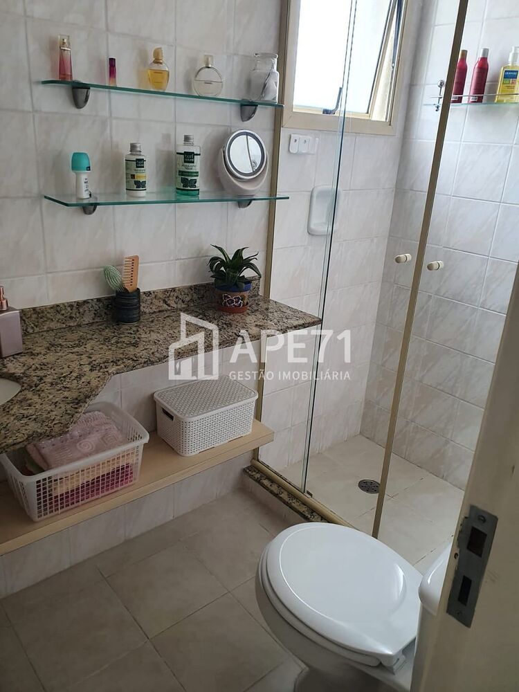 Apartamento à venda com 2 quartos, 67m² - Foto 19