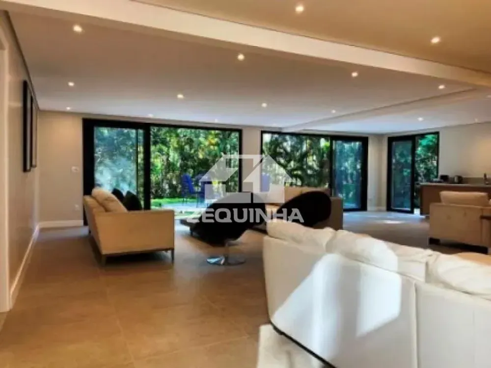 Casa, 6 quartos, 450 m² - Foto 1